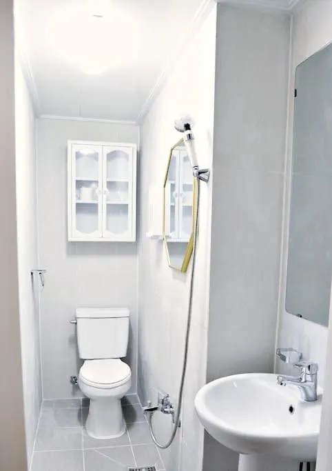 3Rooms 4Beds Kitchen Hongik Stn 3Min 서울특별시 0*,  대한민국